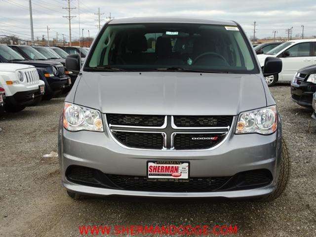 Dodge Grand Caravan 2017 photo 2